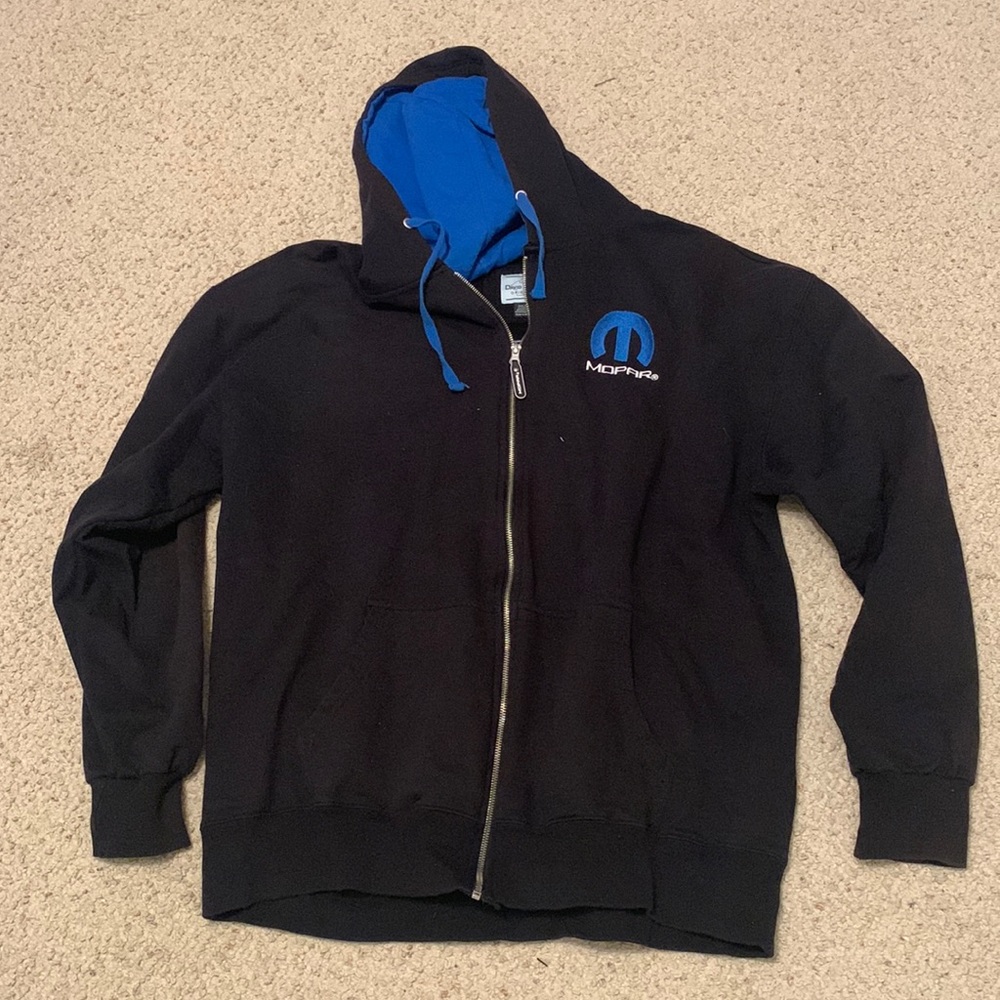 Black Mopar hoodie, like new. No stains or rips